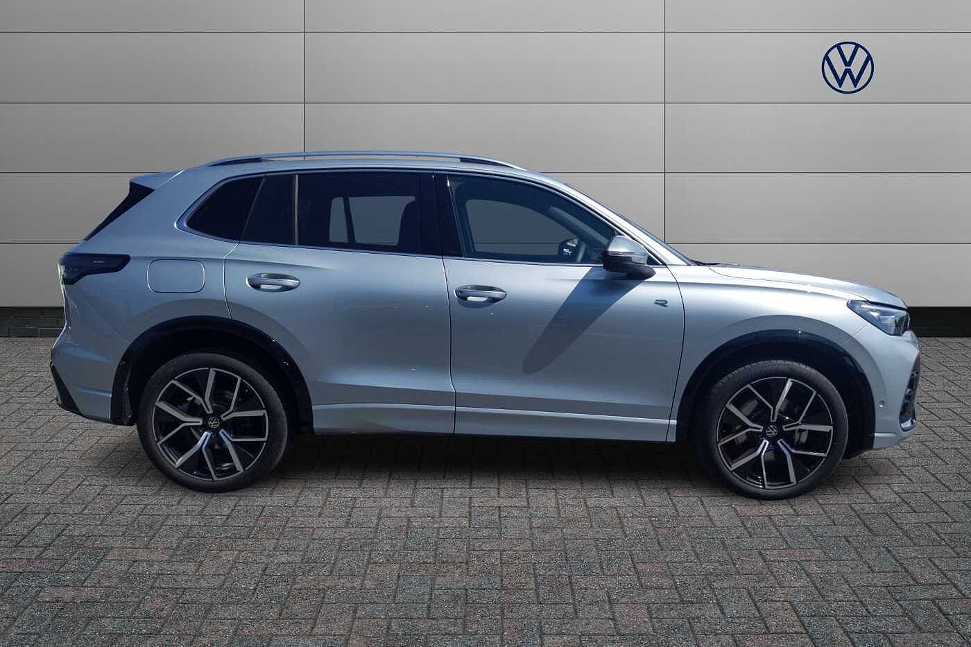 Volkswagen Tiguan 1.5 TSI eHybrid R-Line 5dr DSG