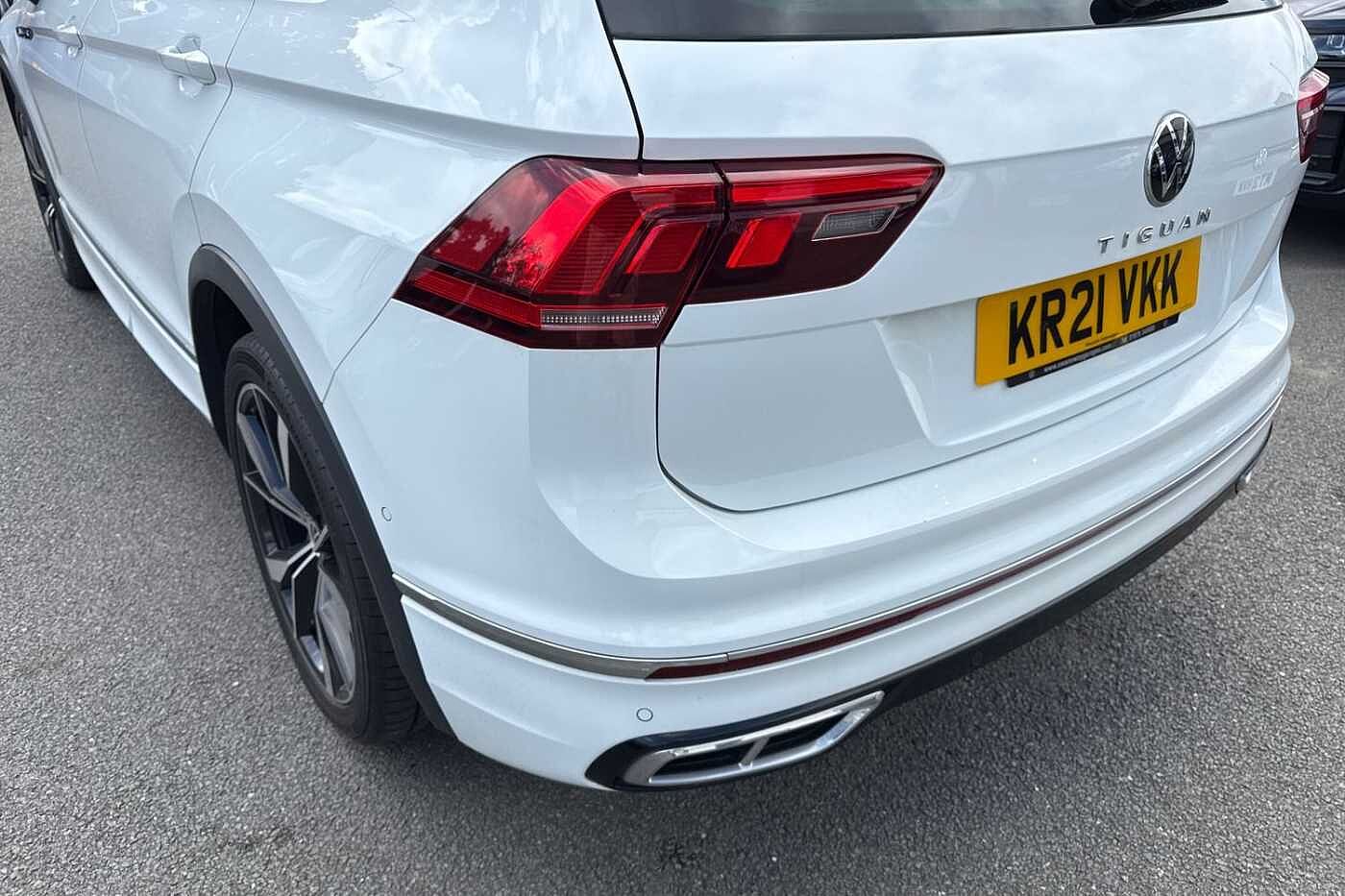 Volkswagen Tiguan 1.5 TSI (150ps) R-Line EVO DSG | Rear Camara | Wireless Charging