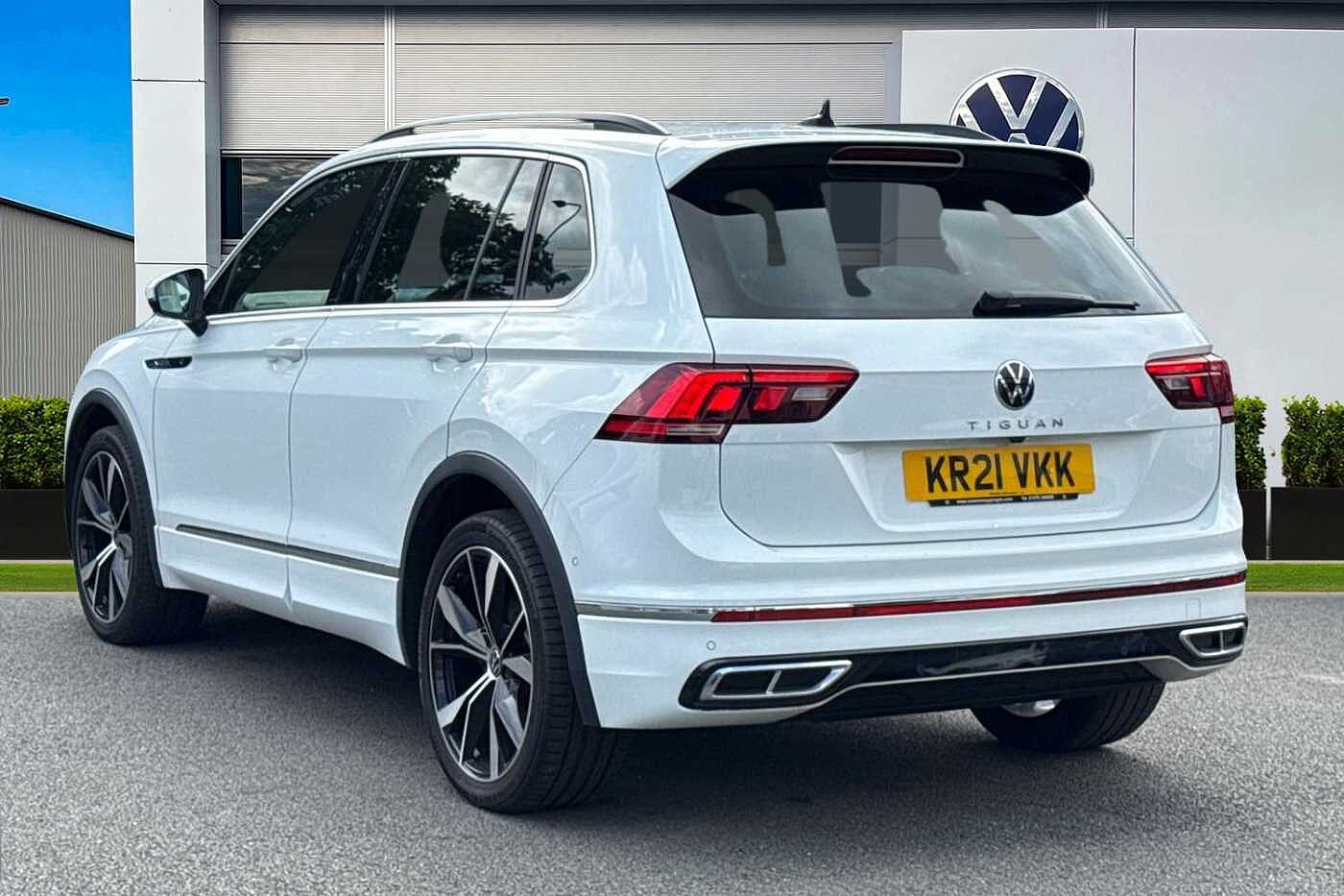 Volkswagen Tiguan 1.5 TSI (150ps) R-Line EVO DSG | Rear Camara | Wireless Charging