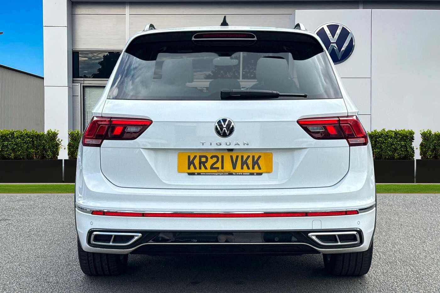 Volkswagen Tiguan 1.5 TSI (150ps) R-Line EVO DSG | Rear Camara | Wireless Charging