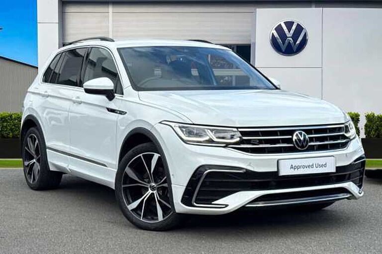 Volkswagen Tiguan 1.5 TSI (150ps) R-Line EVO DSG | Rear Camara | Wireless Charging