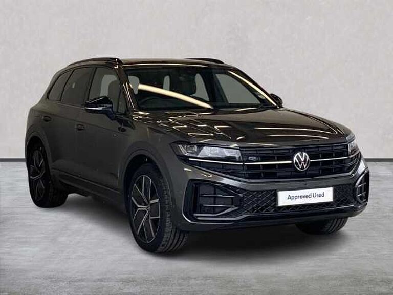Volkswagen Touareg 3.0TDI (286ps) Black Edition 4Motion 5dr