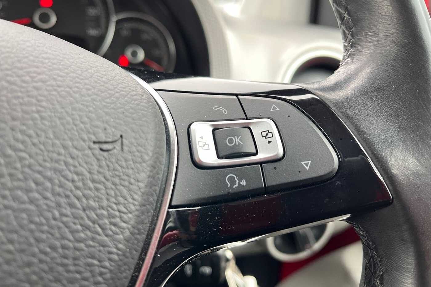 Volkswagen Up 1.0 High 5dr