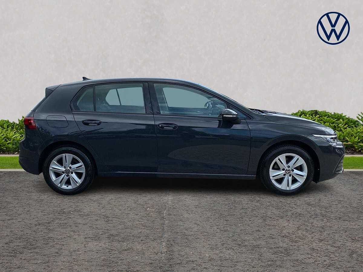Volkswagen Golf MK8 Hatchback 5-Dr 1.5 TSI (130ps) Life EVO