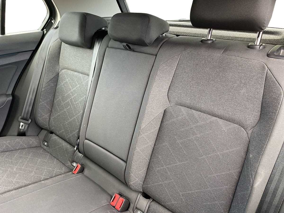 Volkswagen Golf MK8 Hatchback 5-Dr 1.5 TSI (130ps) Life EVO