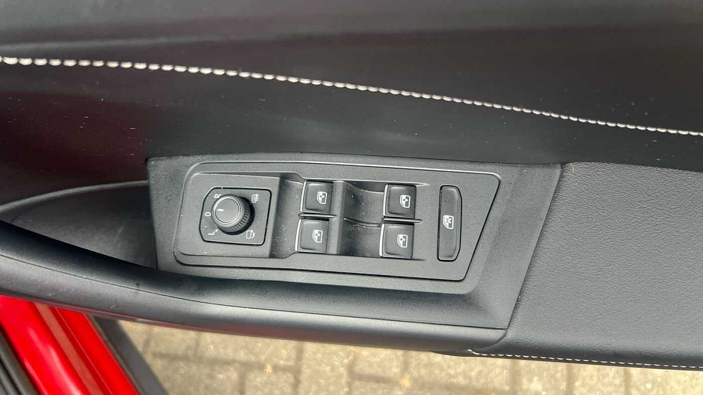 Volkswagen T-Roc 1.5 TSI Style 5dr Petrol Hatchback