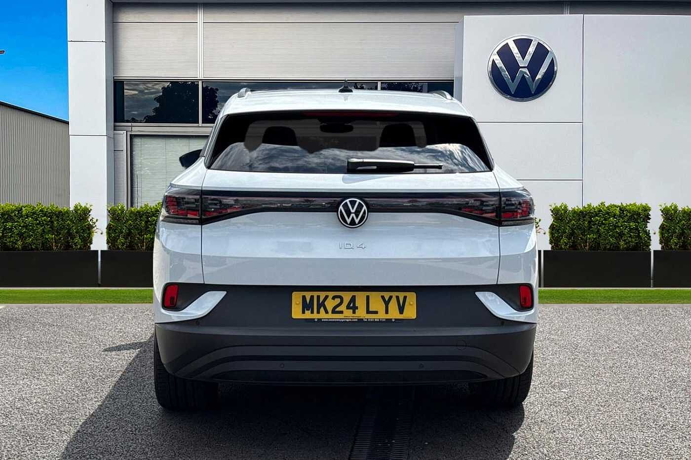 Volkswagen ID.4 Family 77kWh Pro Performance 204PS Auto 5 Dr